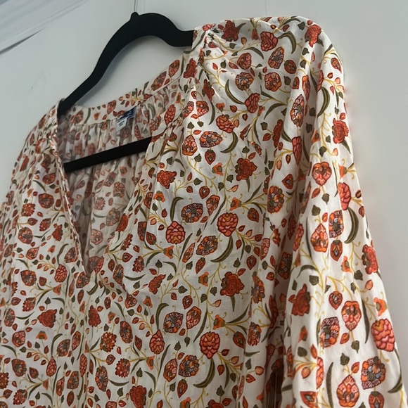 Old Navy Long Sleeve Floral Top‎ - Picture 3 of 12